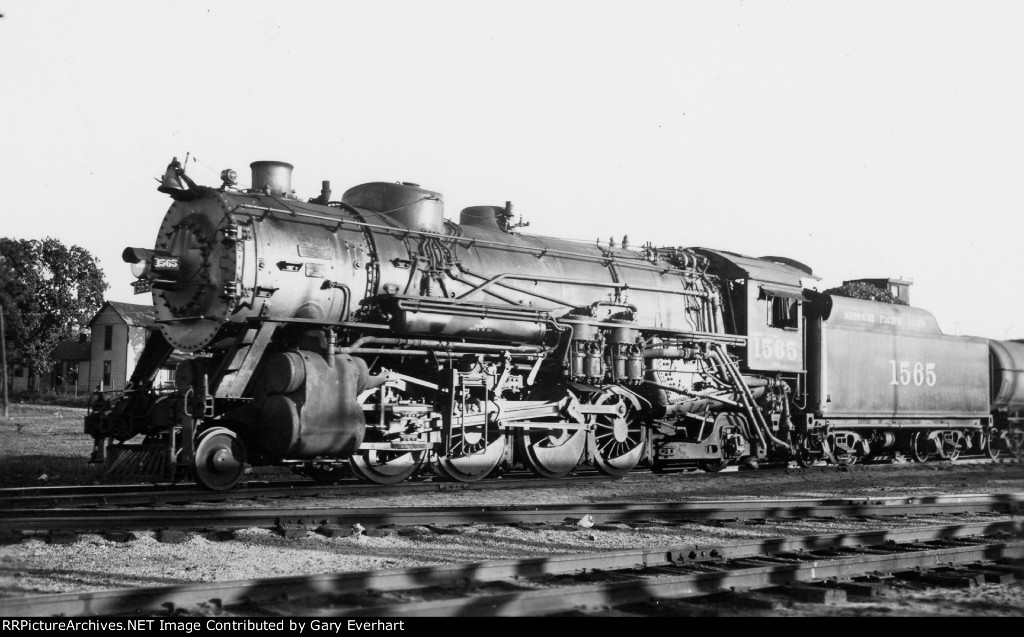 MP 2-8-2 #1565 - Missouri Pacific